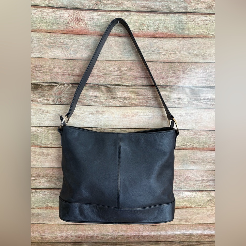 Vintage Y2K Black Leather Shoulder bag